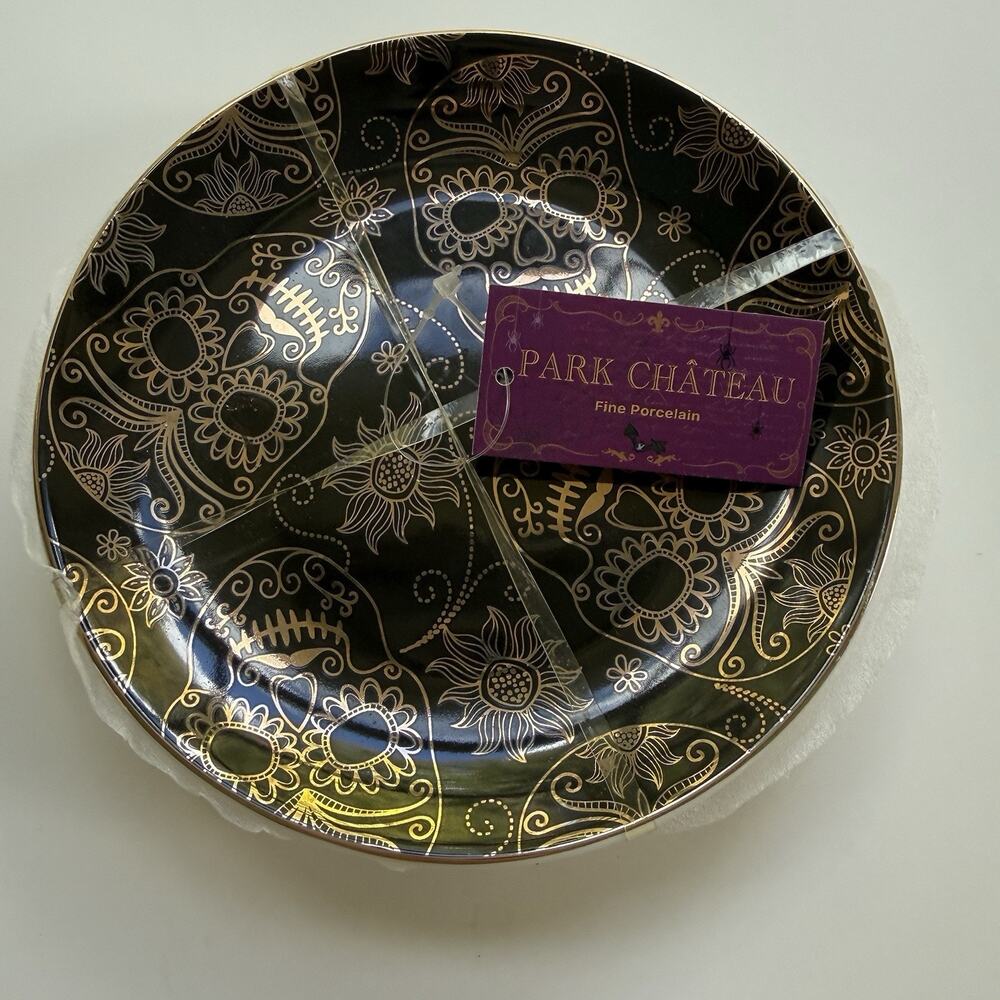 Set Of 4 Halloween Skull 6" Black & Gold Porcelain Plates New With Tag